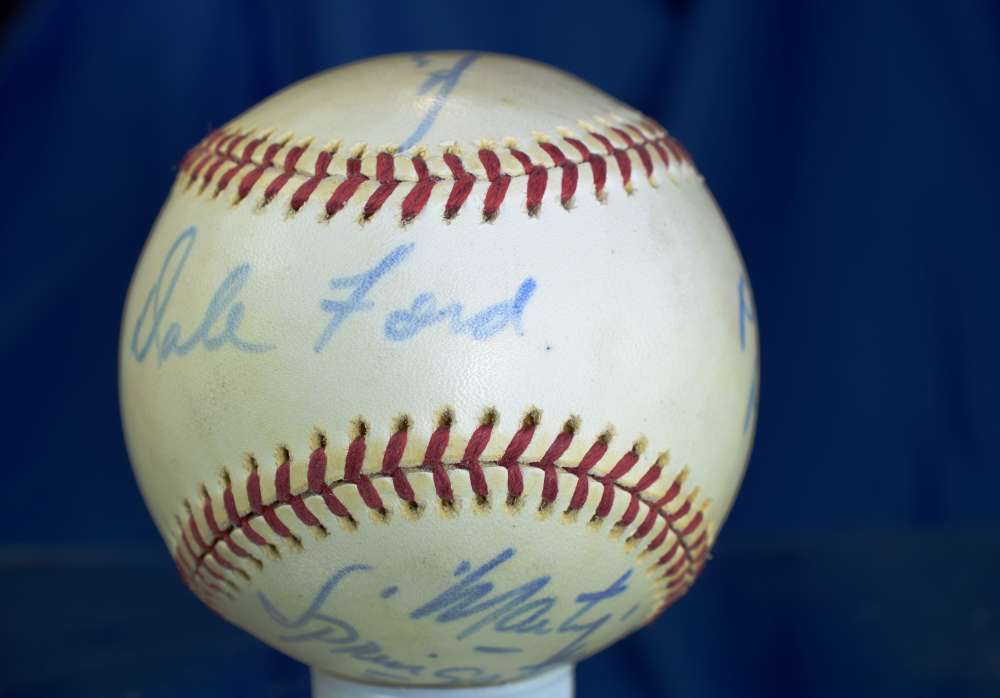 Umpire Crew Jsa Signed By 4 Reach Macphail American Lea Autograph Baseball