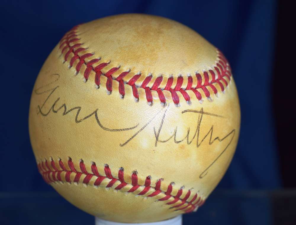 Gene Autry Bas Beckett Coa Hand Signed National League Autograph Baseball