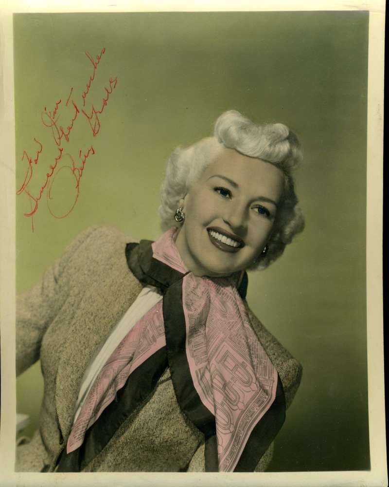 Betty Grable Hand Signed Psa Dna Vintage 1940s 8x10 Photo Autographed Authentic
