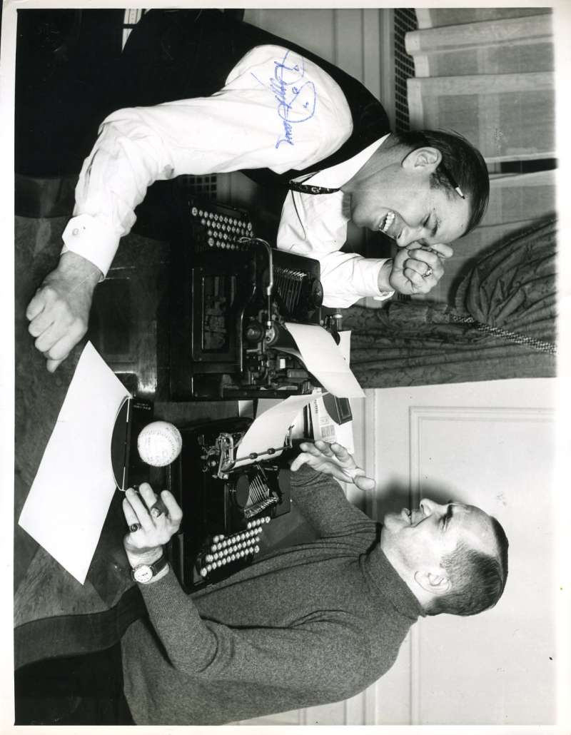 Dizzy Dean Bas Beckett Coa Autograph 8x10 Photo  Hand Signed Authentic