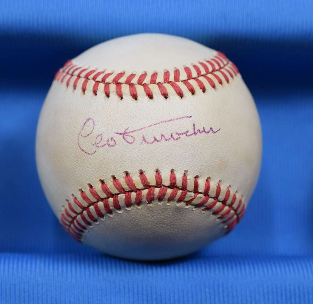 Leo Durocher JSA Coa Autograph National League ONL Hand Signed BasebaLL