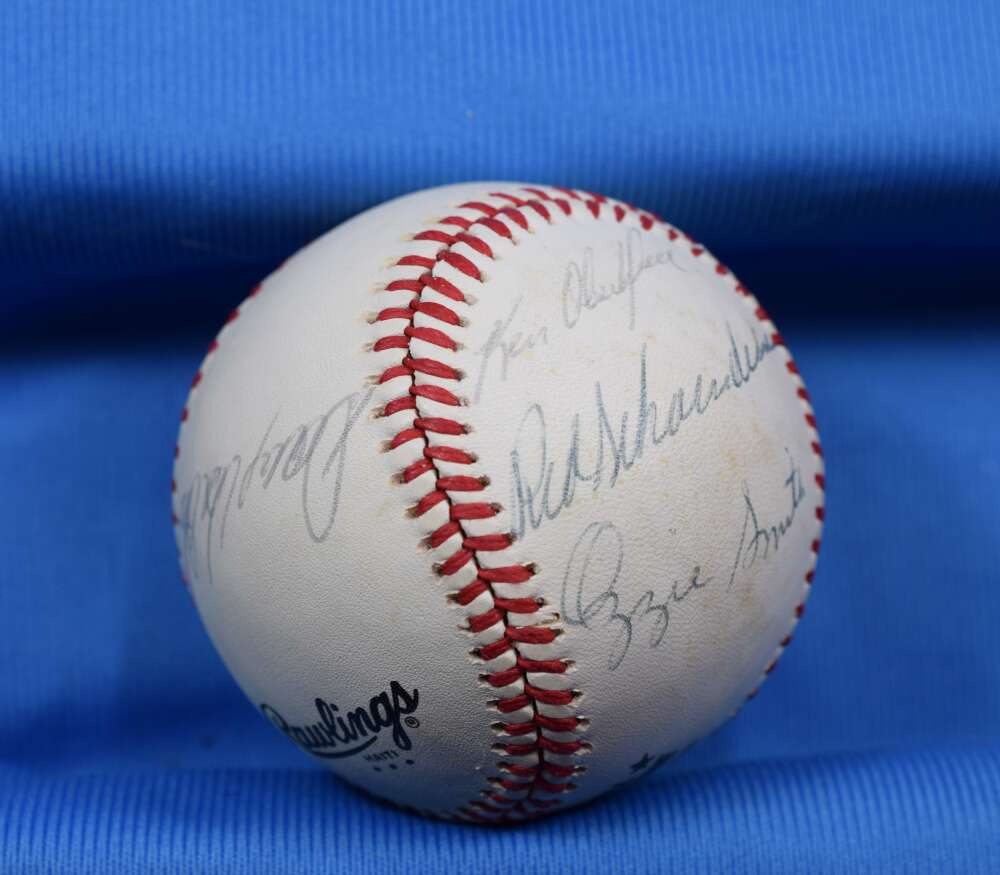1983 Cardinals Ozzie Porter Red JSA Autograph National League Feeney Signed By 7 BasebaLL