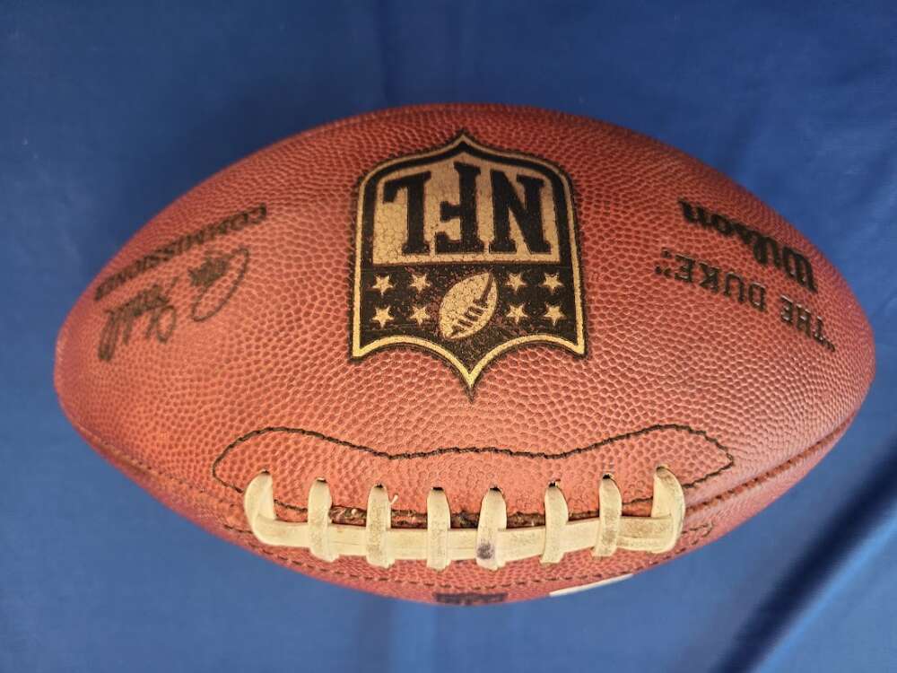 BRIAN URLACHER JSA Coa Signed Game Issued Bears  Wilson The Duke Football