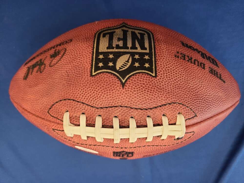 BRIAN URLACHER JSA Coa Signed Game Issued Bears  Wilson The Duke Football 3