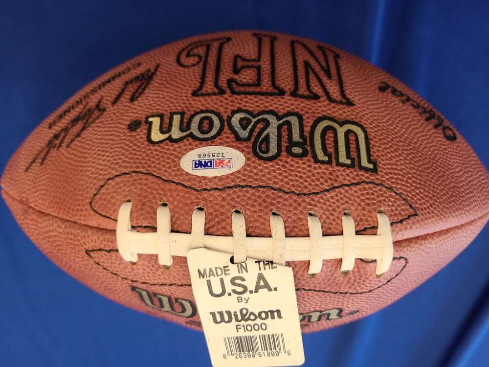 PEYTON MANNING PSA DNA Coa Signed  Wilson Game Football