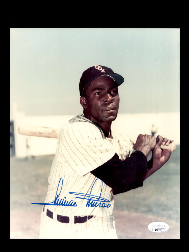 Minnie Minoso JSA Coa Signed  8x10 Photograph Autograph White Sox