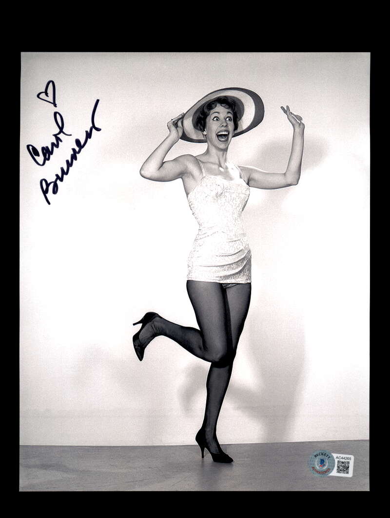 Carol Burnett Beckett BAS Signed 8x10 Photo Autograph