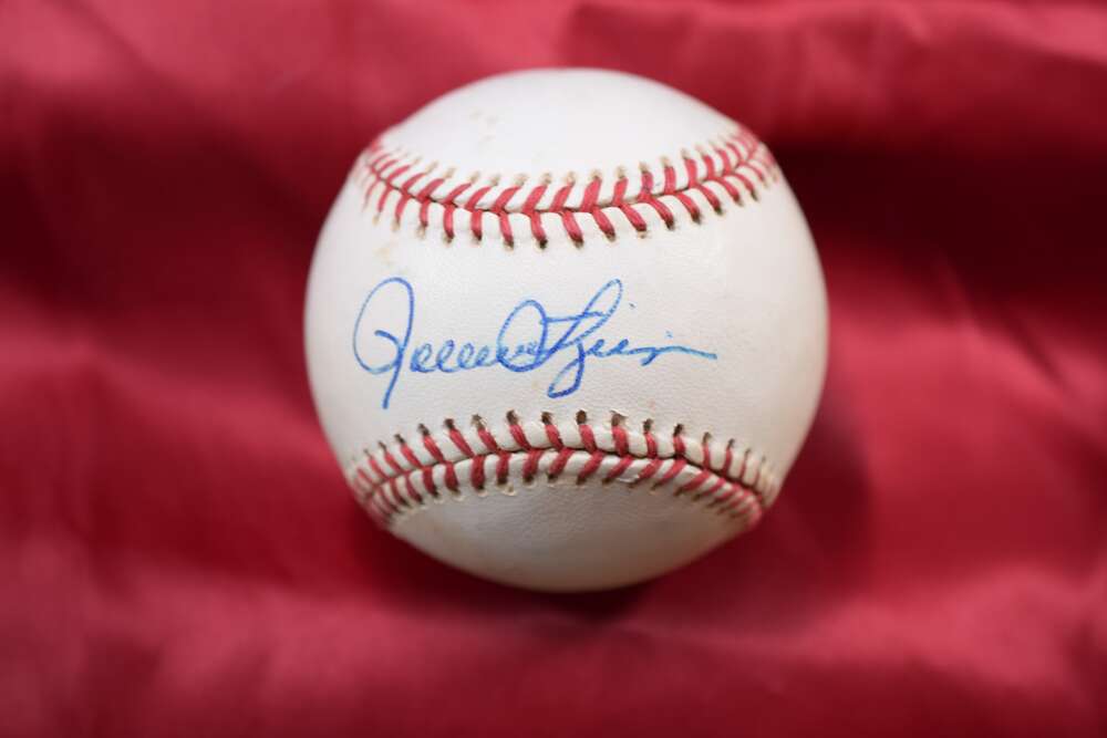 Rollie Fingers Autograph National League ONL Signed Baseball