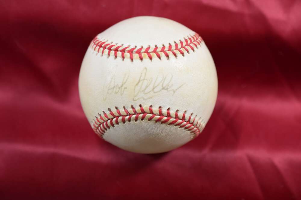 Bob Feller Autograph Major League OML Signed Baseball