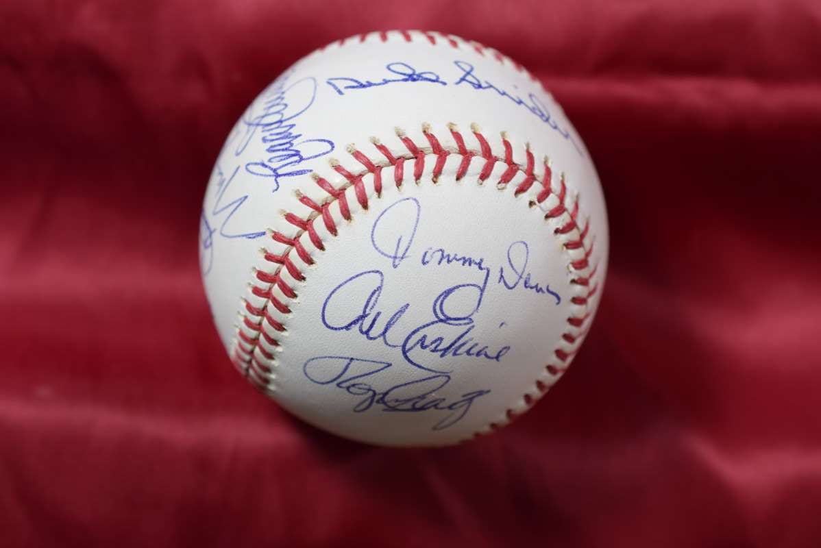 Snider Smith Branca Labine Wills Autograph Major League OML Signed by 12 Baseball
