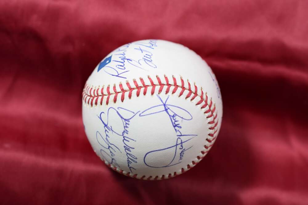 Snider Smith Branca Labine Wills Autograph Major League OML Signed by 12 Baseball