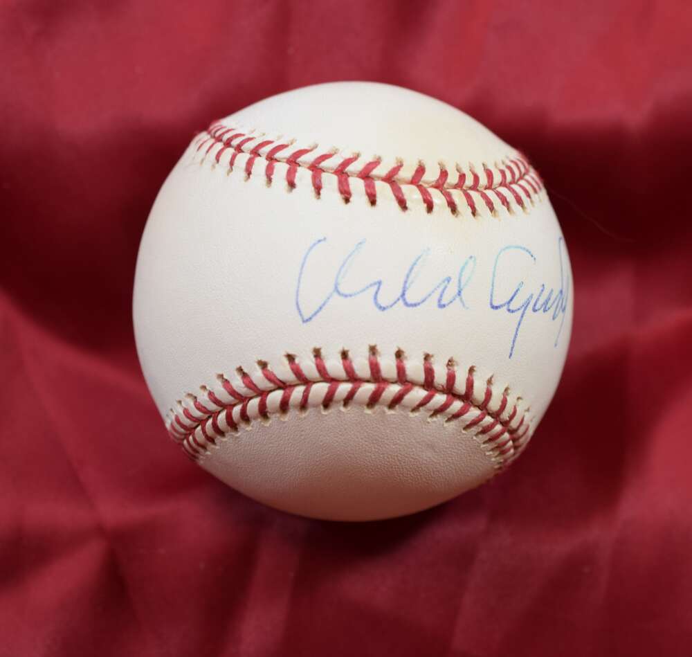 Orlando Cepeda Autograph Major League OML Signed Baseball