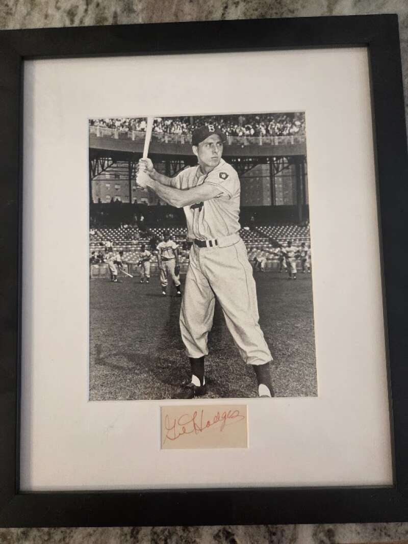 Gil Hodges JSA Loa Signed Index Card Cut Framed to 14x16 Autograph