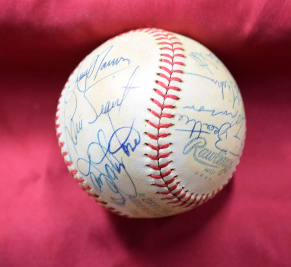 Guidry Tiant Rivers Tidrow Autograph MacPhail American League OAL Signed by 13 Baseball