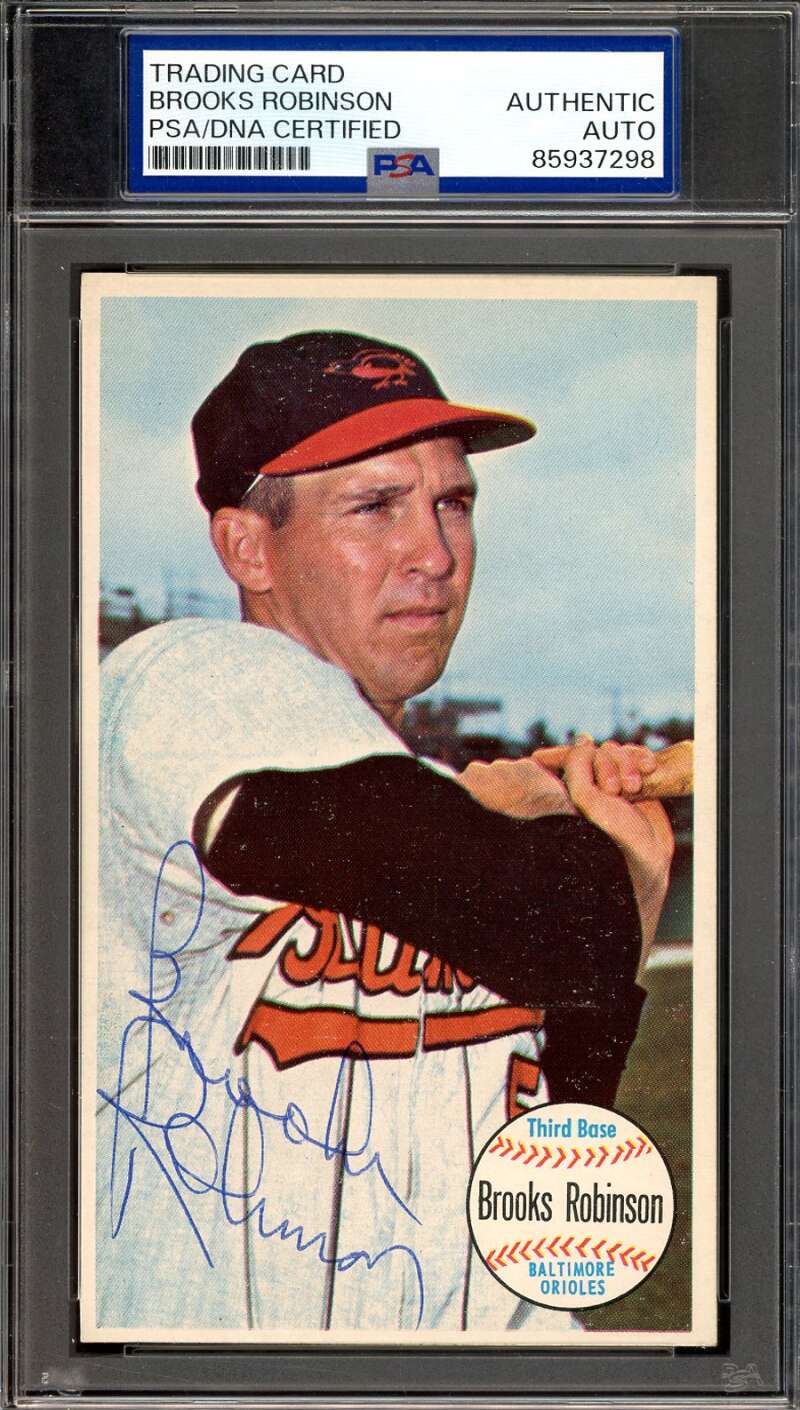 Brooks Robinson PSA DNA Signed 1964 Topps Giants Autograph