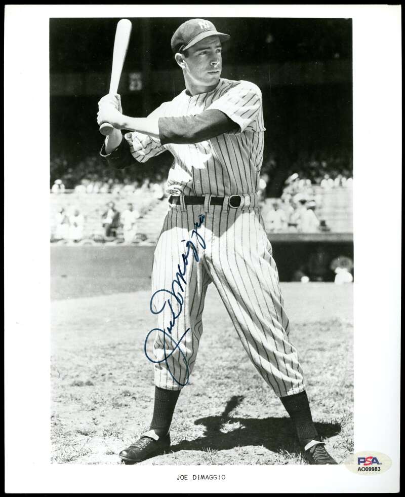 Joe DiMaggio PSA DNA Loa Signed 8x10 Photo Autograph Yankees
