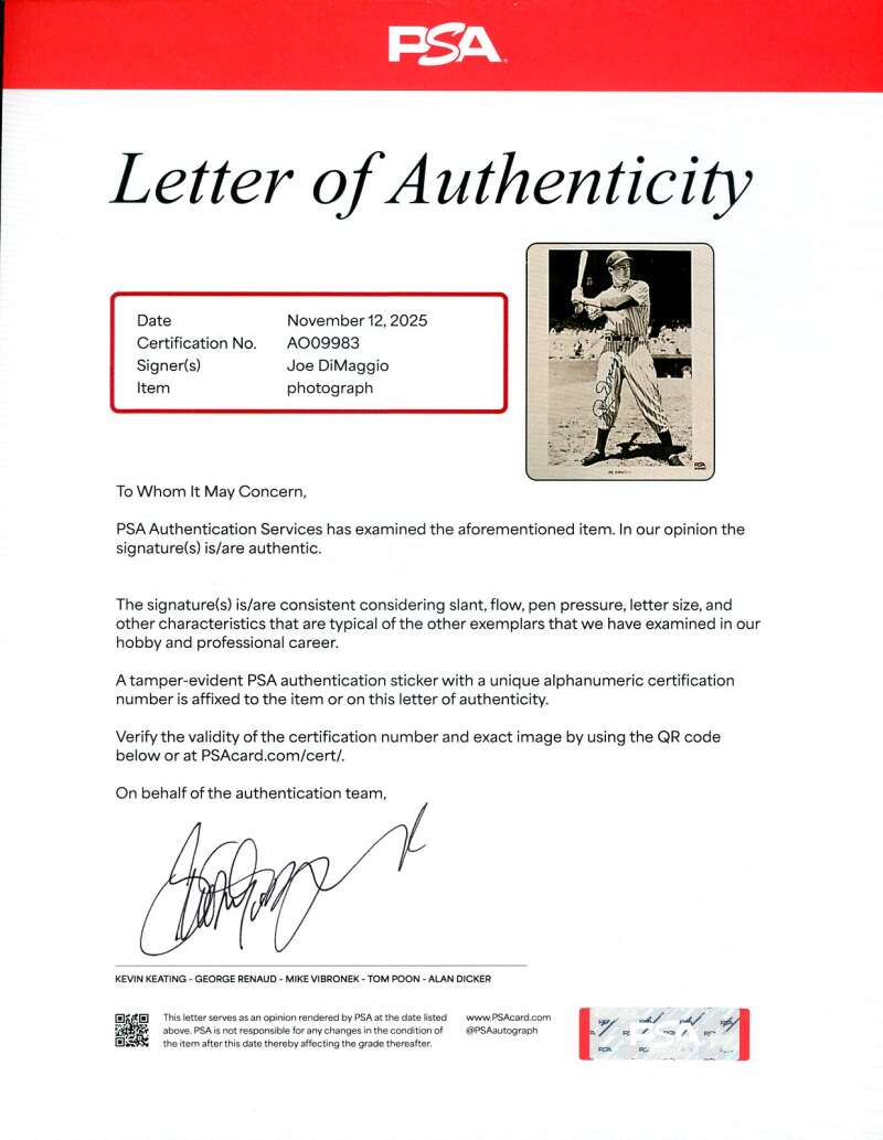 Joe DiMaggio PSA DNA Loa Signed 8x10 Photo Autograph Yankees