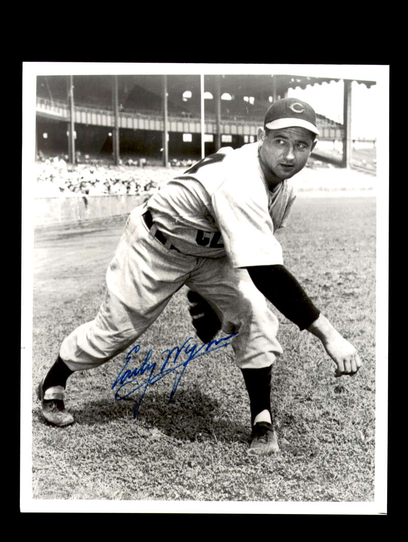 Early Wynn Signed 8x10 Photo Autograph Cleveland