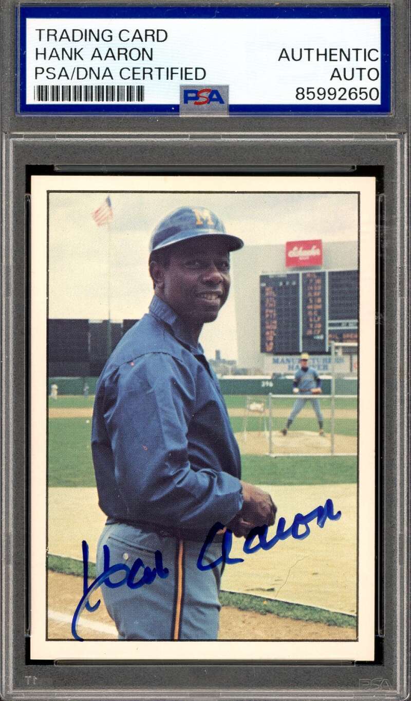 Hank Aaron PSA DNA Signed 1975 SSPC Autograph