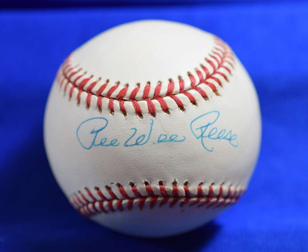 Pee Wee Reese PSA DNA Autograph National League Signed Baseball ONL