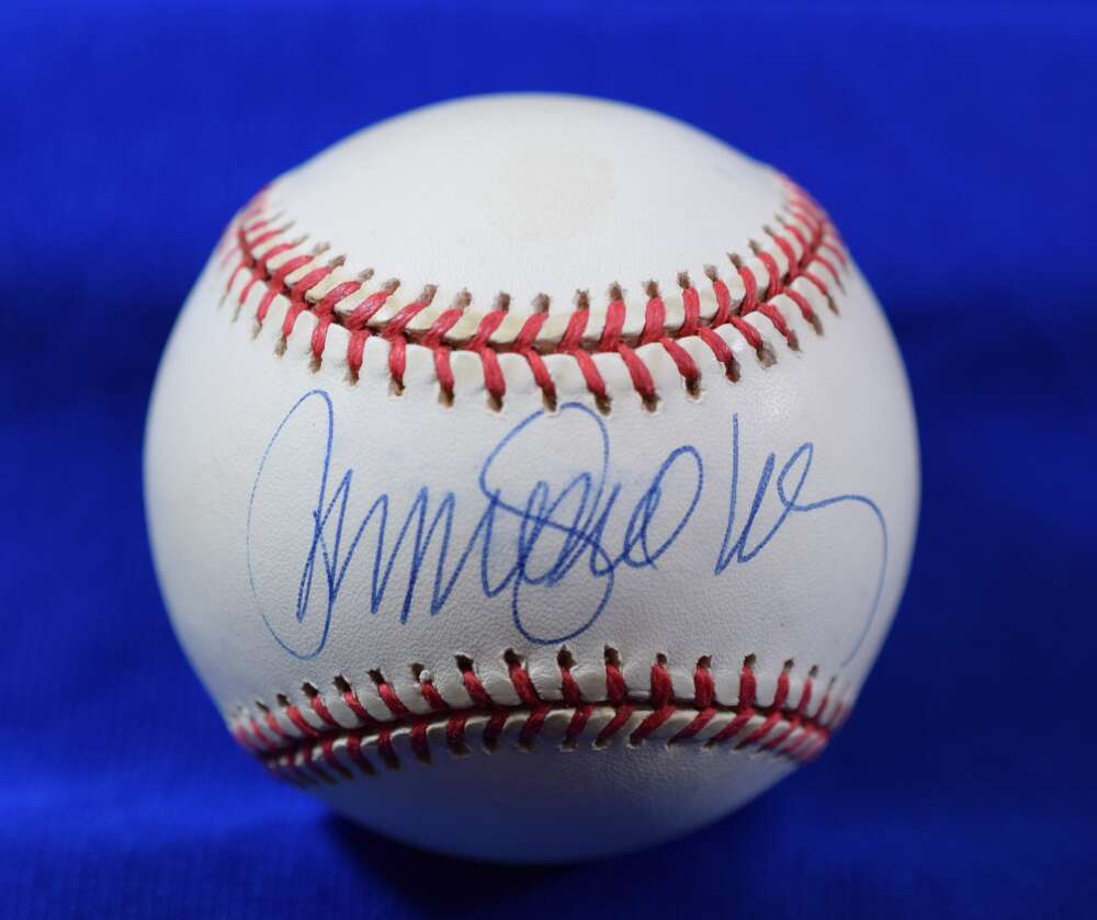 Ryne Sandberg PSA DNA Autograph National League Signed Baseball ONL
