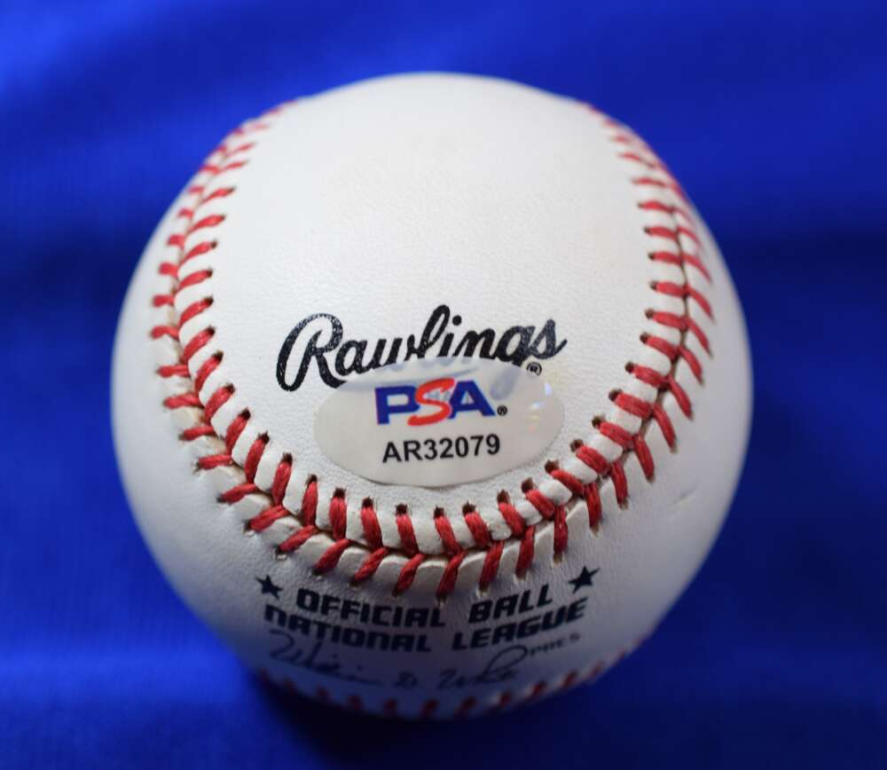 Mike Schmidt PSA DNA Autograph National League Signed Baseball ONL Led NL HRs 8 Times