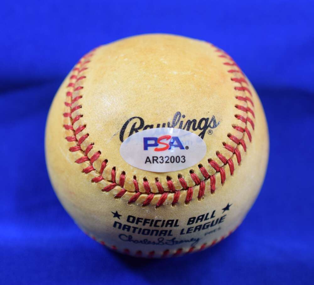 Pete Rose PSA DNA Autograph National League Feeney Signed Baseball ONL 2