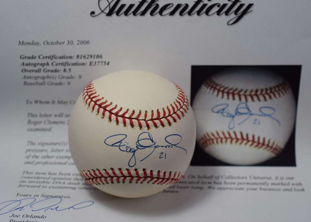 Roger Clemens Mint 9 PSA DNA Loa Autograph American League Signed Baseball OAL