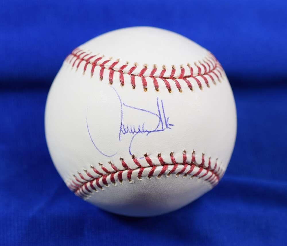 Larry Walker PSA DNA Autograph Major League Signed Baseball OML
