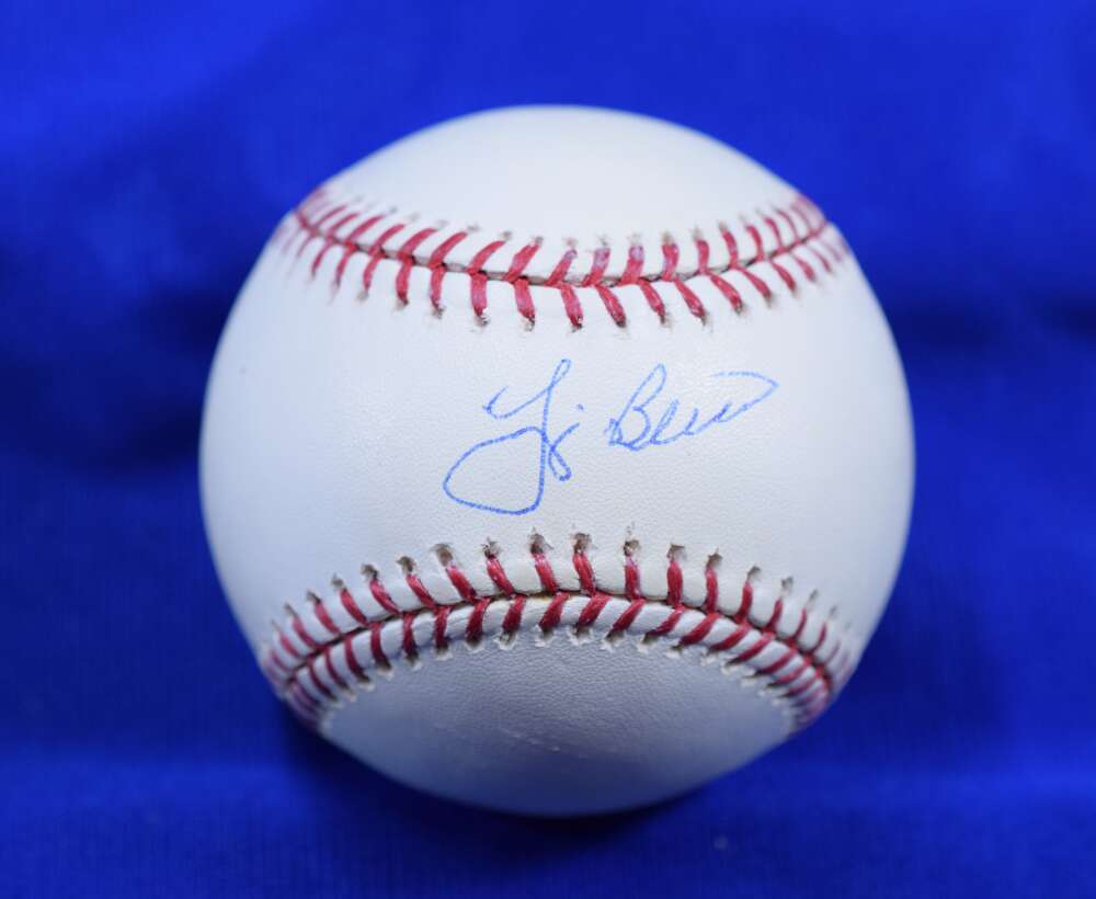 Yogi Berra PSA DNA Autograph Major League Signed Baseball OML