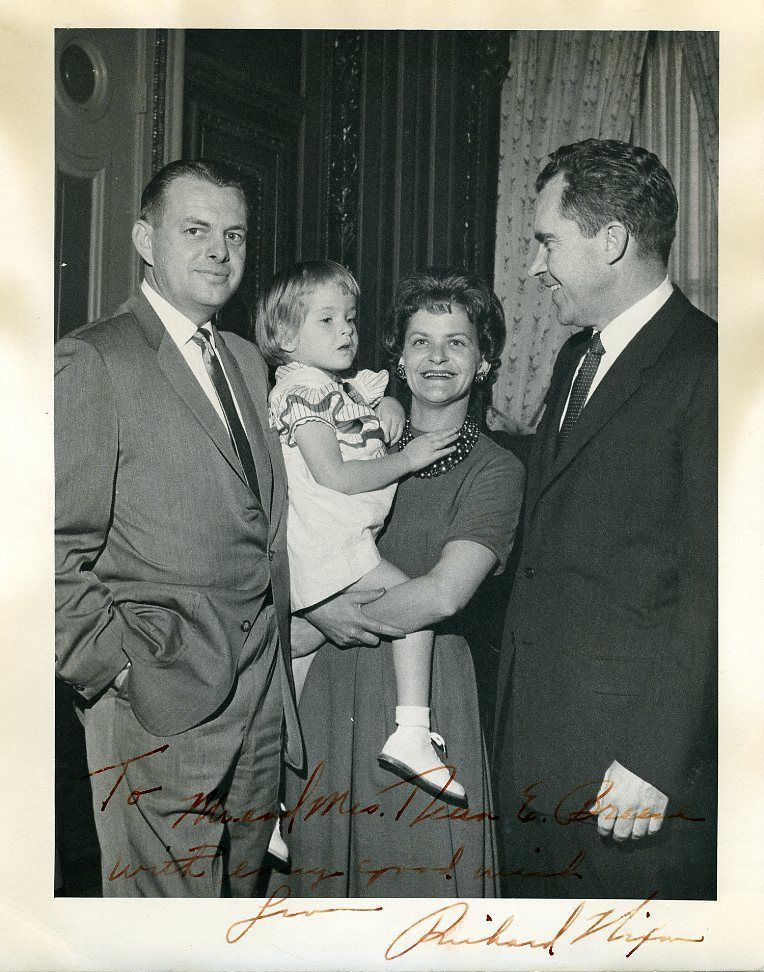 Richard Nixon Signed Jsa Certed 8x10 Photo Autograph